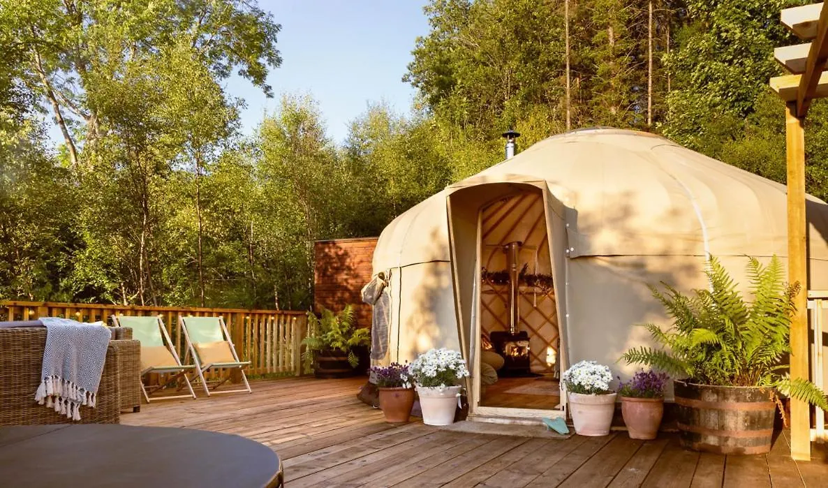 Yurtshire Eavestone Lake - Birch Yurt Ripon United Kingdom